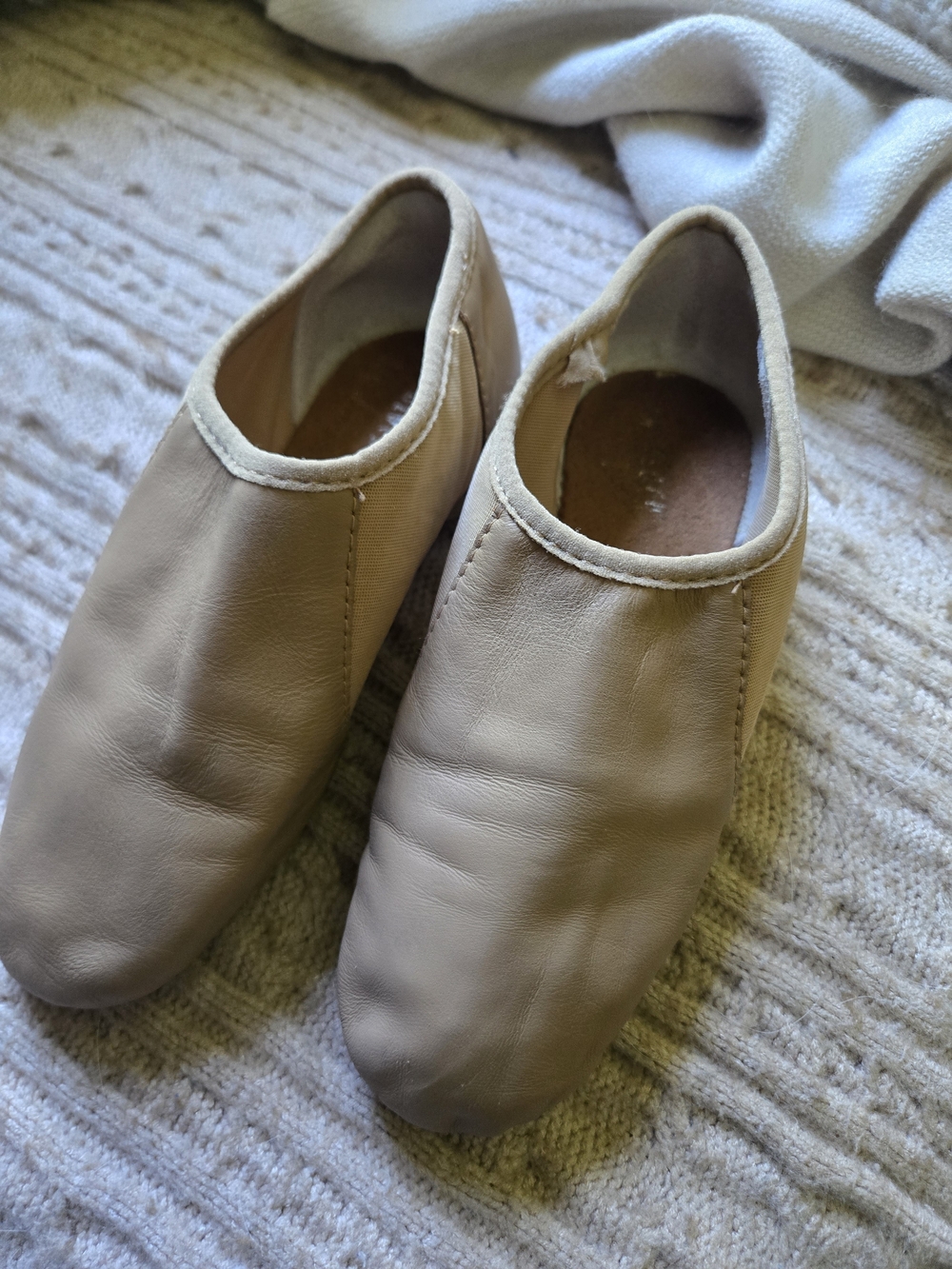 Bloch Dance Kids Elasta Bootie Leather and Elastic Split Sole Jazz Shoe